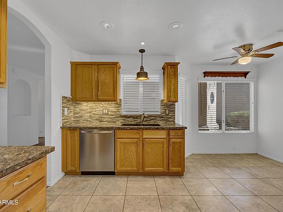 5th image of 8392 W ORAIBI Drive