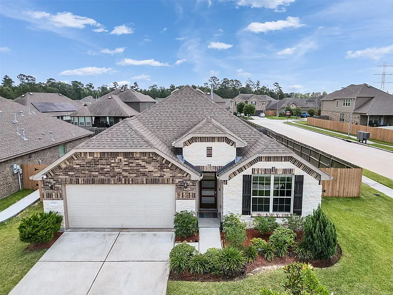 27997 Lone Hollow Ln — Photo 2