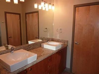 4th image of 2343 Glenarm Pl