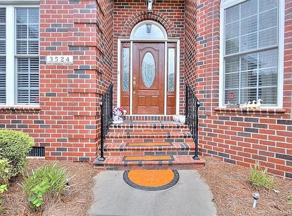 3rd image of 3524 Araglin Dr
