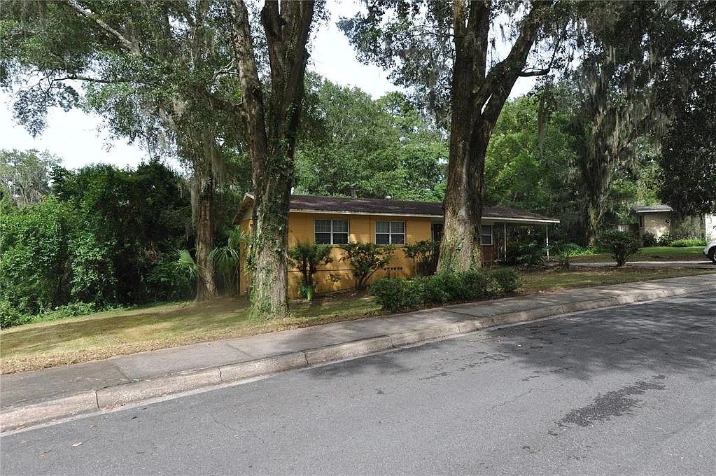 4 bed, 3.0 bath, 1853 sqft, $2,200 — Photo 4
