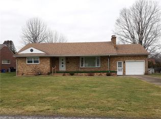 2008 Paul St, Farrell, PA 16121