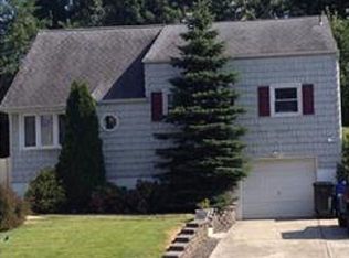 66 Brandywine Rd, Fords, NJ 08863