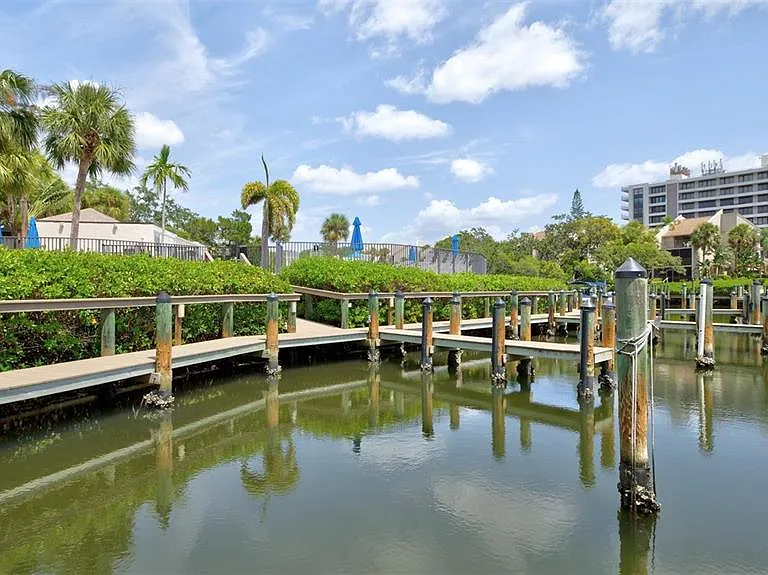 1700 Cove II Pl #310 — Photo 44