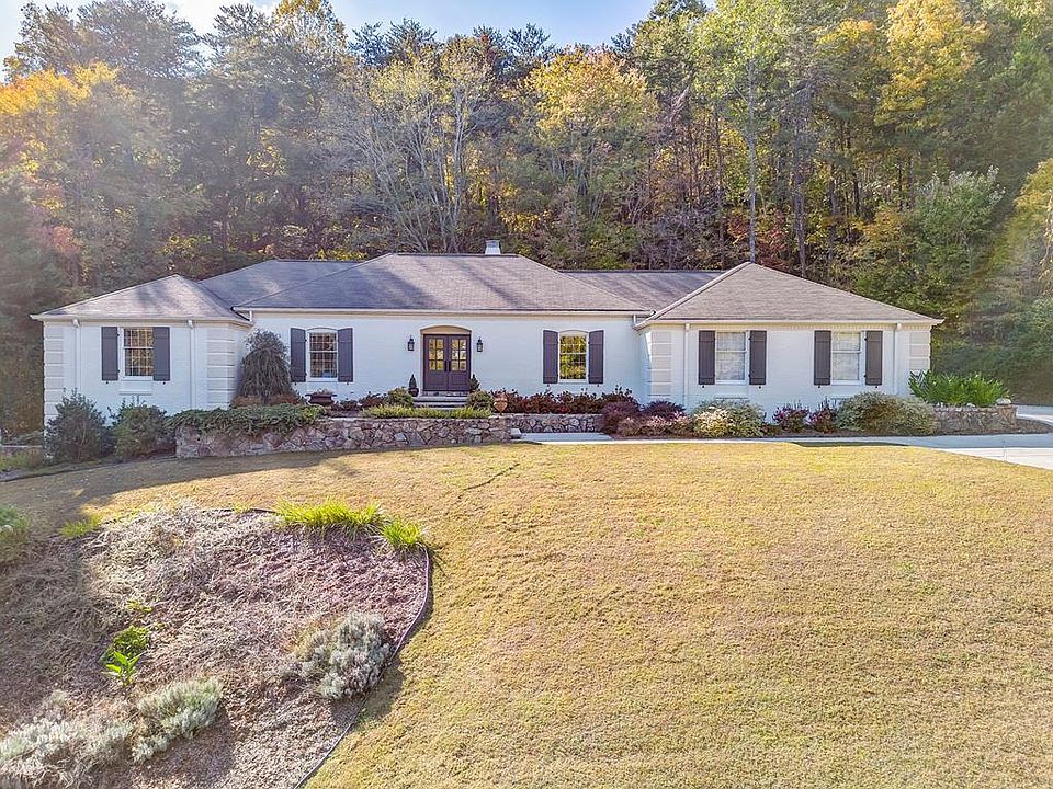 1st image of 2305 Ravine Way