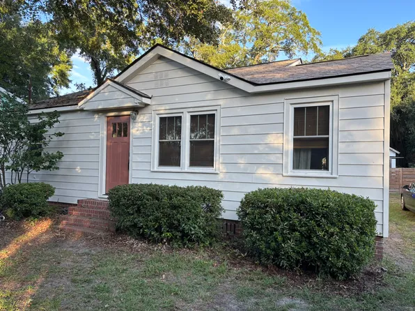 4958 Pinetree Ln, North Charleston, SC 29405