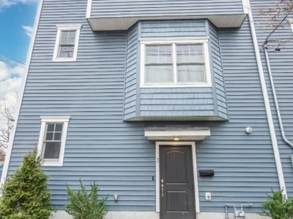 117 Valley Rd APT 3, Montclair, NJ 07042