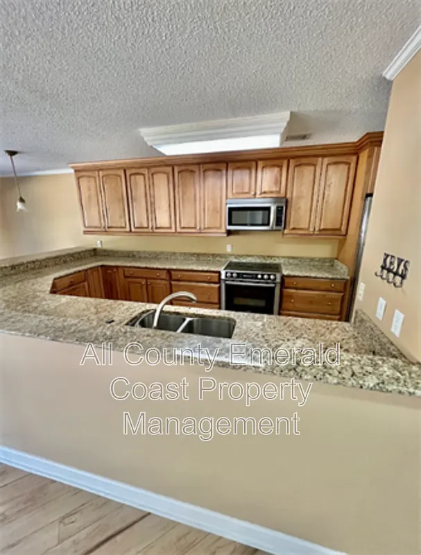 2 bed, 2.0 bath, 1235 sqft, $1,900 — Photo 4
