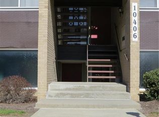 10406 N Church Dr APT 414, Parma Heights, OH 44130