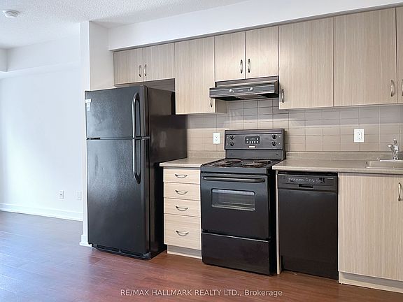 5th image of 132 Berkeley St #1007