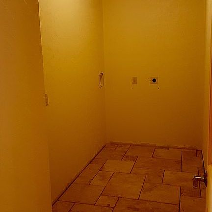 Laundry, pantry room