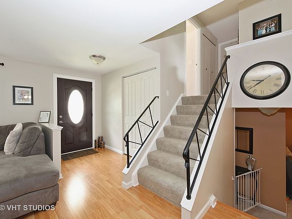 2nd image of 1513 Harvard Cir