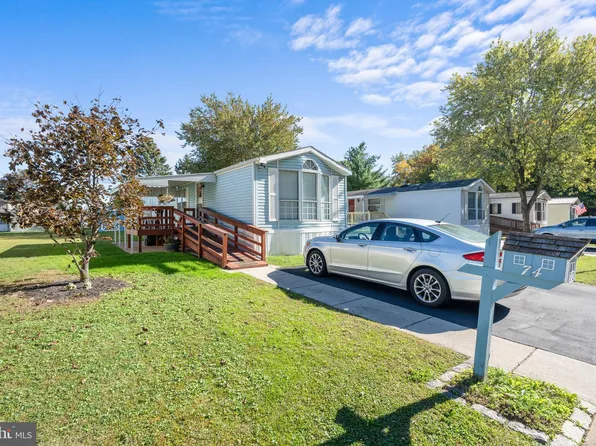 74 Farvel Rd, Wilmington, DE 19810