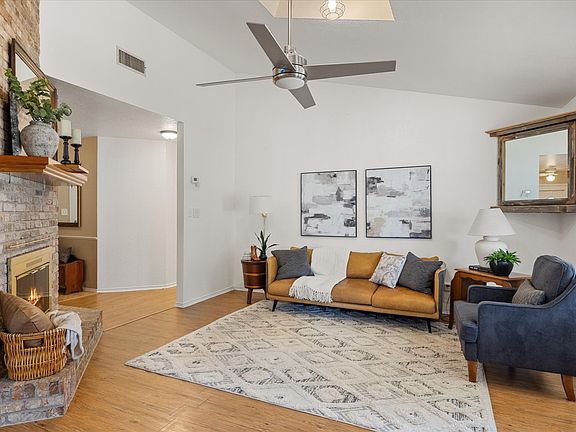 5th image of 417 Sky Harbour Ct