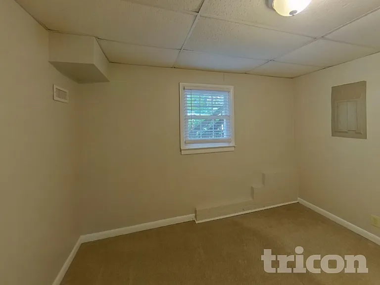 120 Elberta Dr — Photo 11