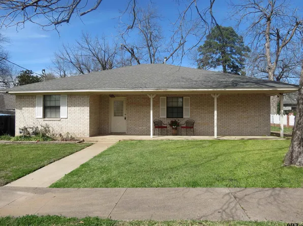 308 W Blair St, Mineola, TX 75773