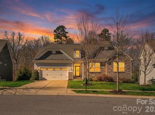 1550 Robinson Oaks Dr, Gastonia, NC 28054