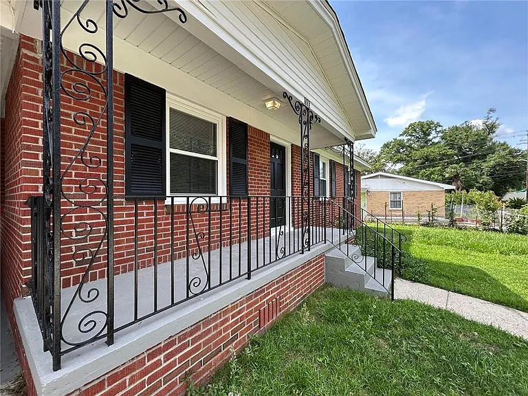 506 Seville Dr — Photo 39
