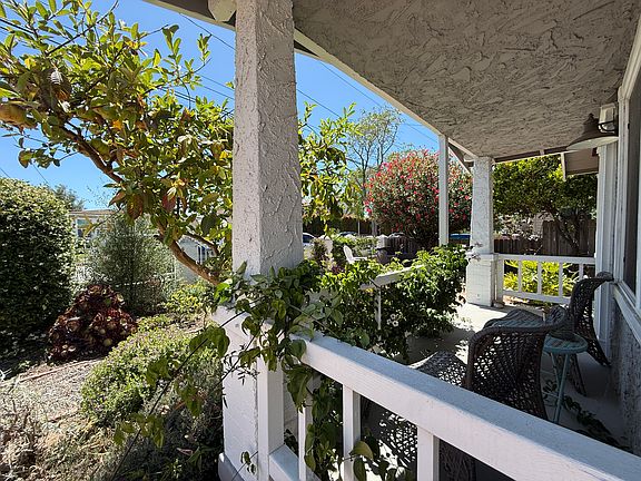 3rd image of 117 W Mission Ave