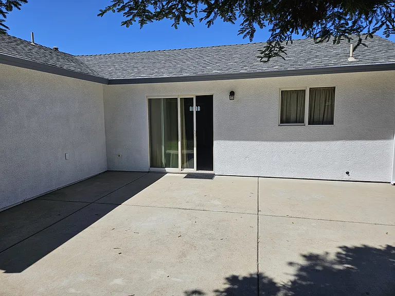1033 Monterra Ln — Photo 14