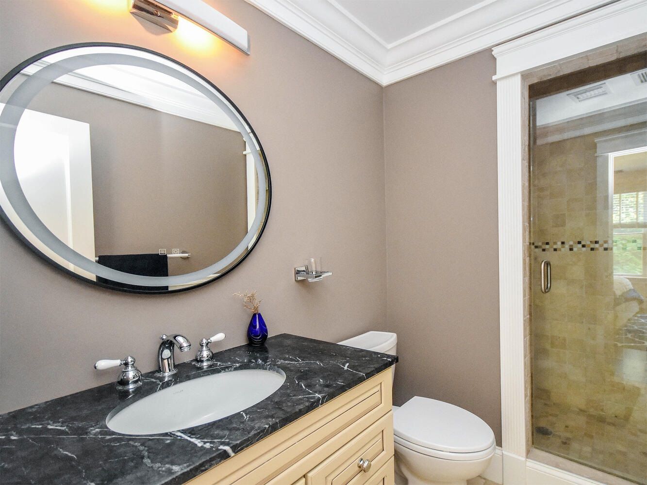2nd Floor Bath