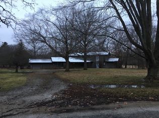 138 Lake Rd, Seymour, IL 61875