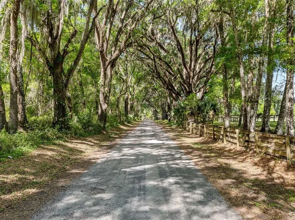 6405 NW 165th St, Reddick, FL 32686