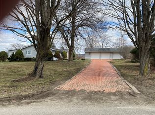 14675 Lyons Rd, Union City, PA 16438