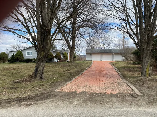 14675 Lyons Rd, Union City, PA 16438