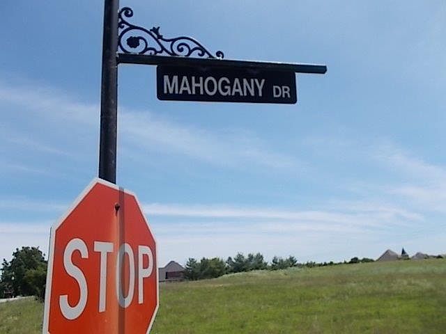 1st image of 118 Mahogany Dr