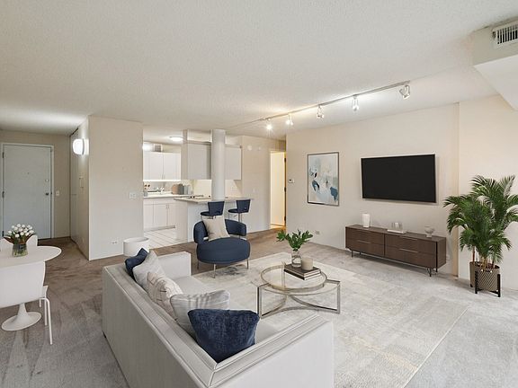 5th image of 2555 Gross Point Rd APT 101