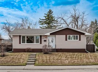 249 NE Westminster Dr SW, Calgary, AB T3C 2T7