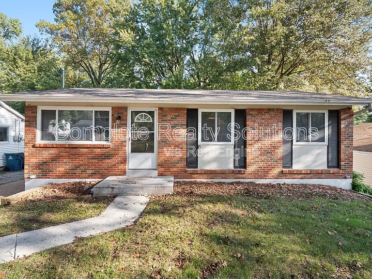 221 Barto Dr — Photo 1