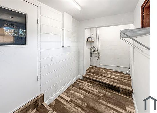 3rd image of 1303 E Muriel St