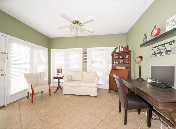 5th image of 284 Kirkstone Ln