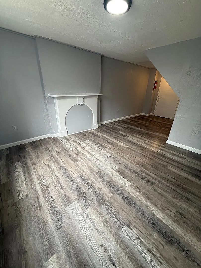 51 Lander St. — Photo 3