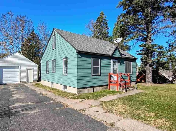 2 Mesabi Dr, Virginia, MN 55792