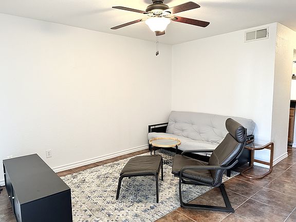 3rd image of 4141 Whiteley Dr #1