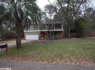 155 Worchester Dr, Daphne, AL 36526