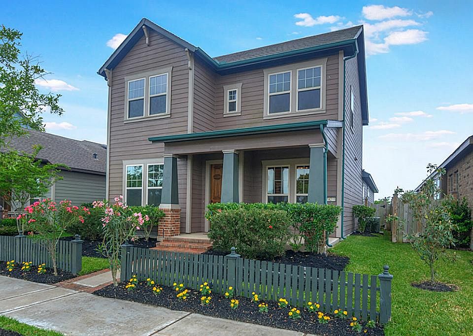1st image of 18211 Holts Landing Dr