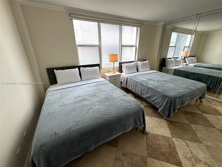 9195 Collins Ave #912 — Photo 4