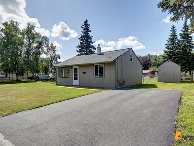 1414 Richardson Dr, Anchorage, AK, 99504