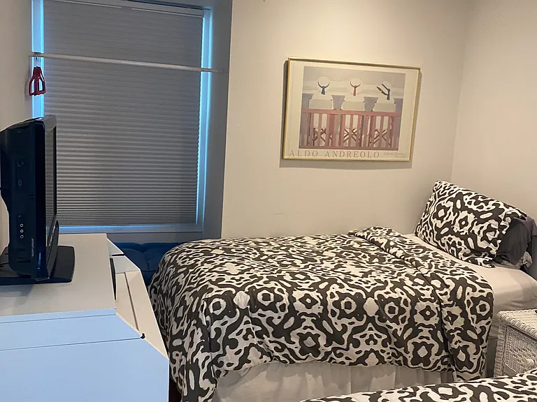 50 Hubbard Ln #10 — Photo 22