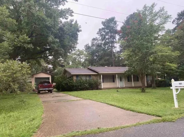 101 Alice Dr, Pineville, LA 71360