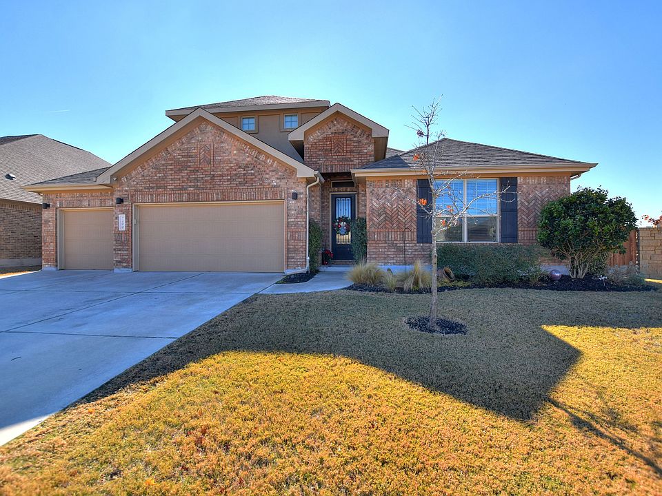 1st image of 200 Hedgerow Ln