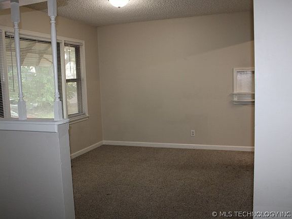 2nd image of 553 N 23rd West Ave