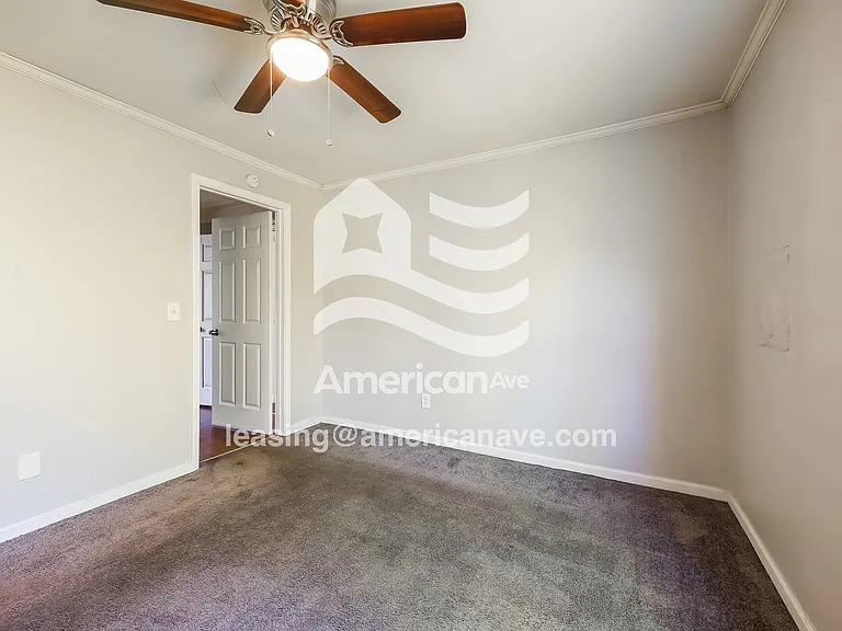 40482_012_bedroom_13690945.jpg