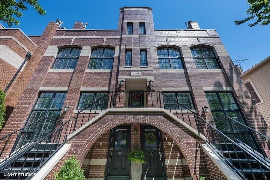 1st image of 1714 W Superior St APT 2E