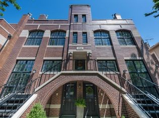 1714 W Superior St APT 2E, Chicago, IL 60622