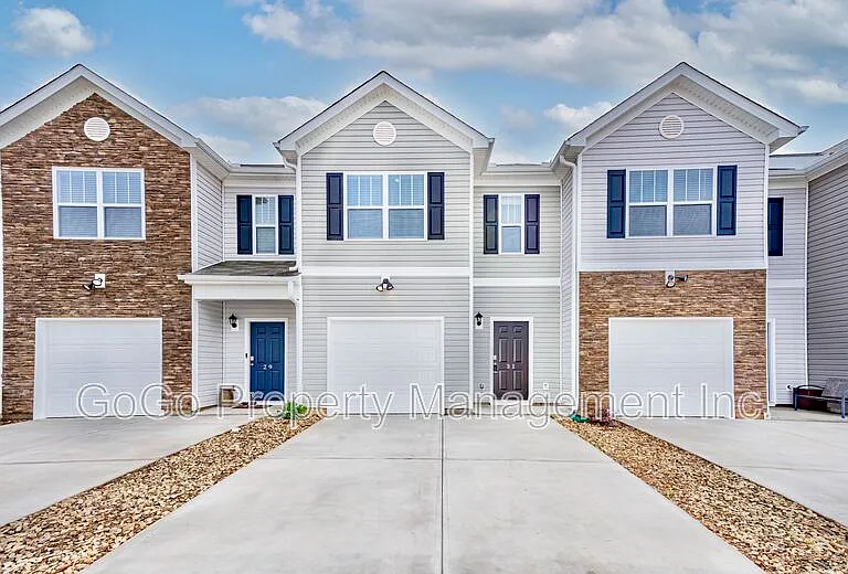 31 Sunriff Ct — Photo 1